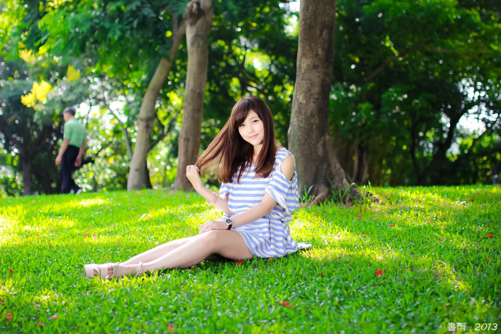 [Beautyleg番外篇]2013-09-14 敏敏国美馆外拍 1